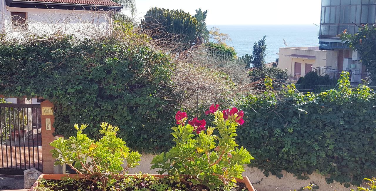 B&B Stella Marina Aci Trezza Dış mekan fotoğraf