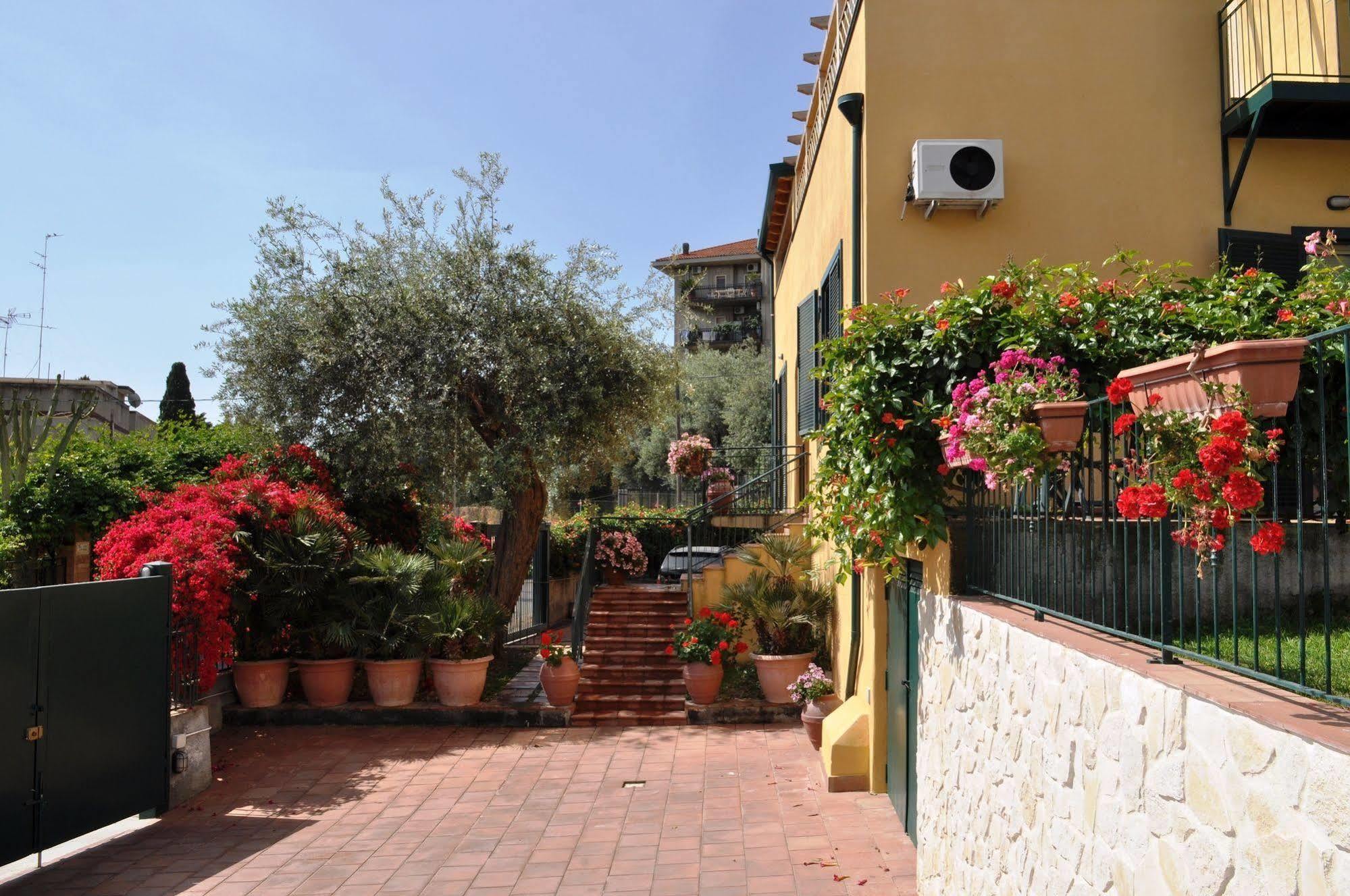 B&B Stella Marina Aci Trezza Dış mekan fotoğraf